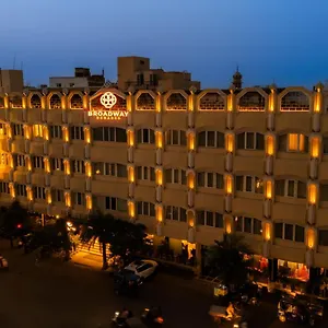 https://new-hotel-broadway.hotels-varanasi.com