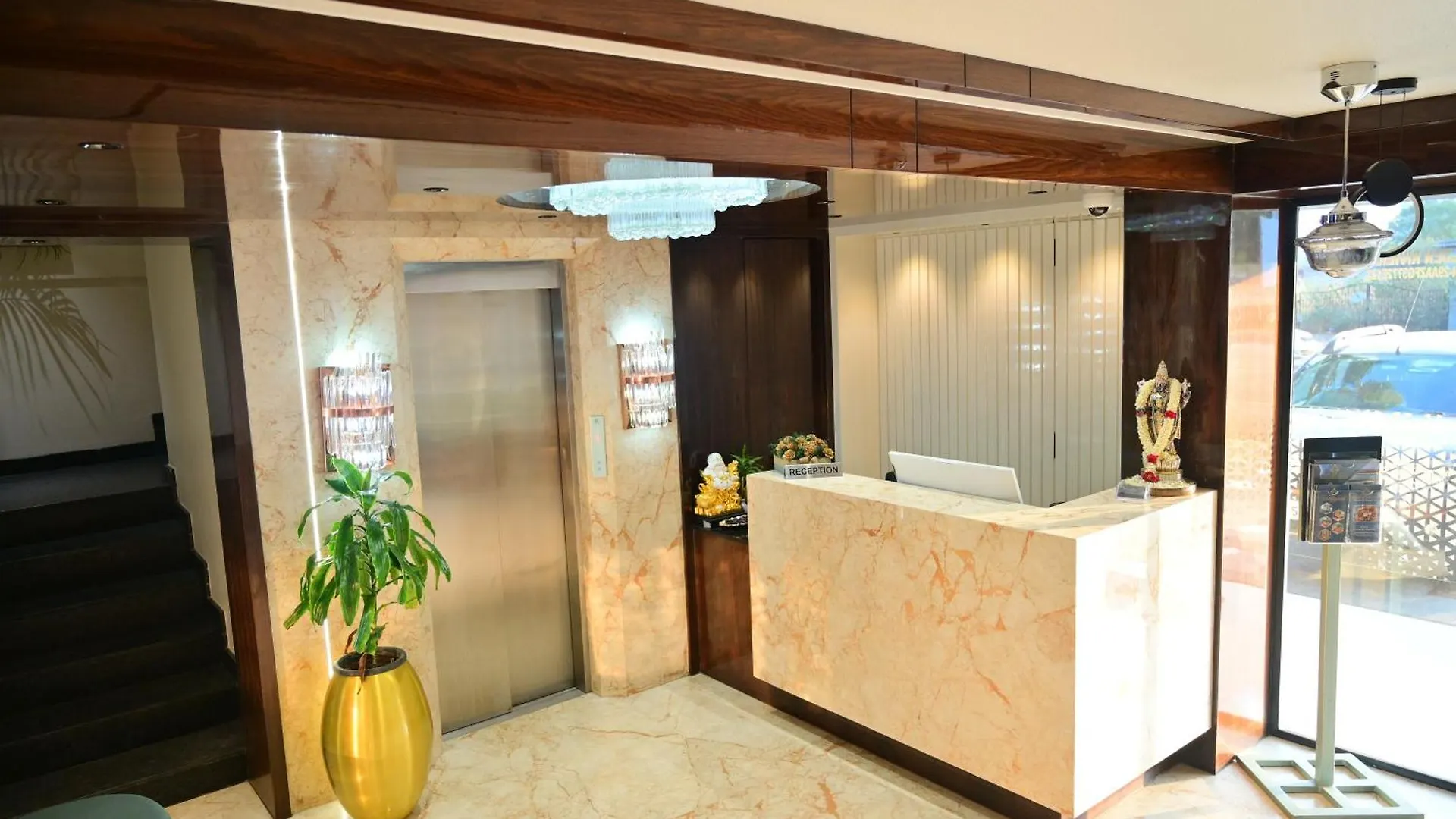 Hotel Golden Riviera Mysore